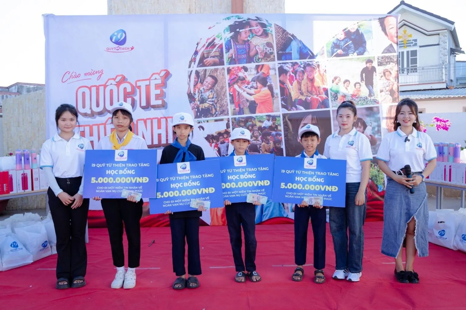 Sân vận động bóng đá với logo Win55, biểu tượng cá cược thể thao Win55